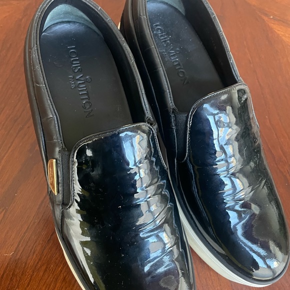 Louis Vuitton Slip on Sneakers - Picture 2 of 6